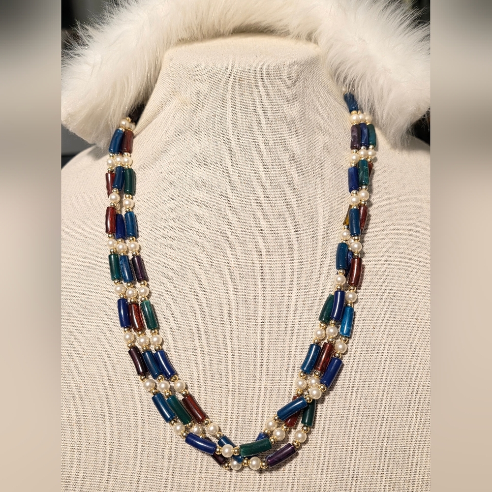 Vintage Lucite Necklace